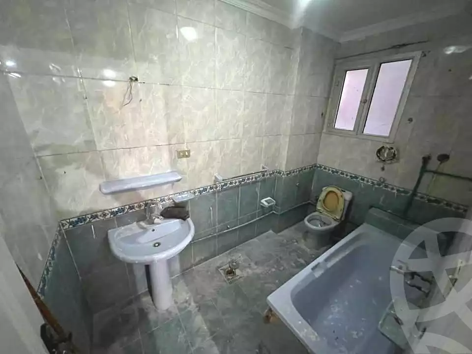 https://aqarmap.com.eg/ar/listing/6647565-for-sale-alexandria-sydy-bshr-sydy-bshr-bhry-shr-khld-bn-lwlyd