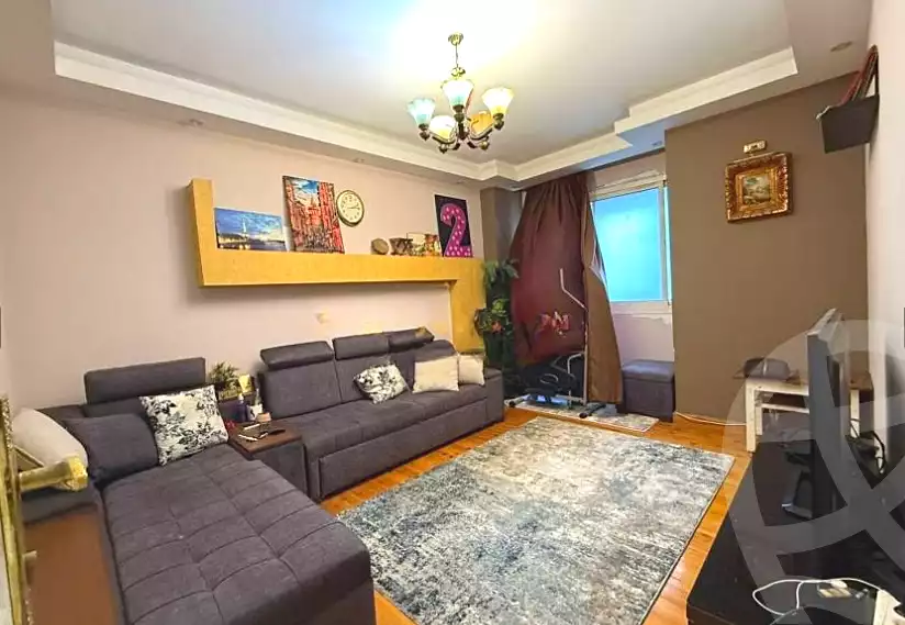 https://aqarmap.com.eg/en/listing/6647933-for-sale-alexandria-el-saraya-el-geish-rd