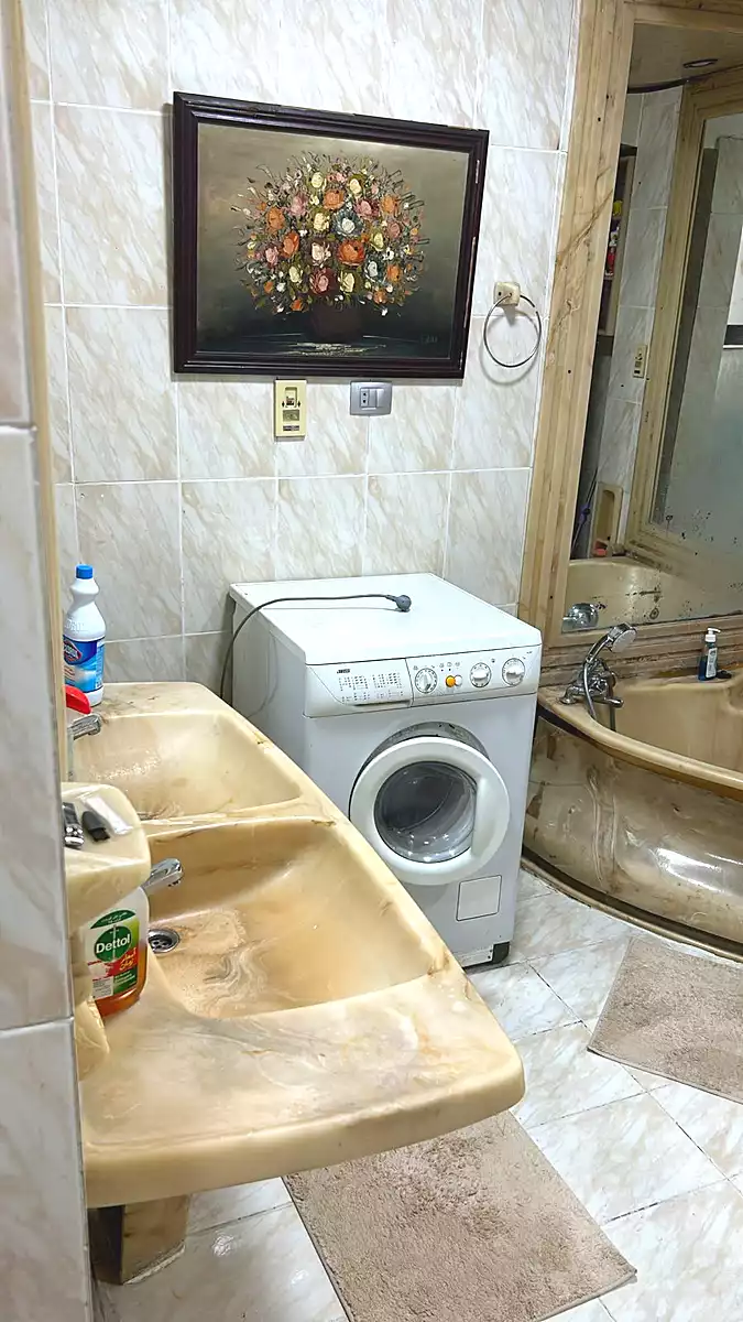 https://aqarmap.com.eg/en/listing/6648359-for-sale-cairo-manial-saeed-zulfiqar-st