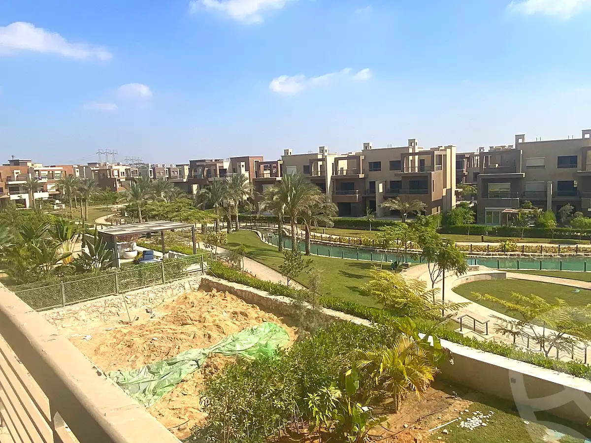 https://aqarmap.com.eg/ar/listing/6648401-for-sale-cairo-new-cairo-compounds-hyde-park-parkway-hyde-park-compound