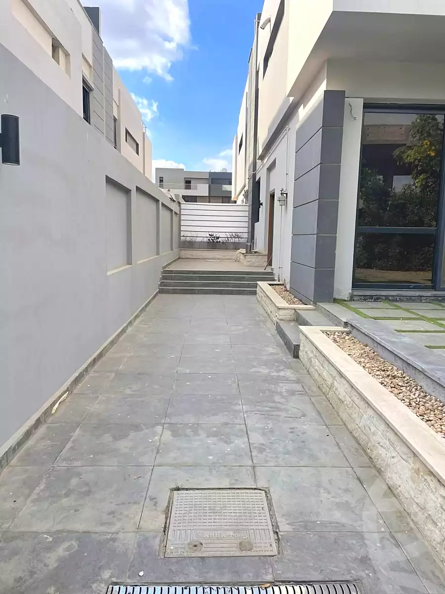 https://aqarmap.com.eg/en/listing/6648398-for-rent-cairo-el-sheikh-zayed-city-lshykh-zyd-ljdyd-el-patio-vera-la-vista
