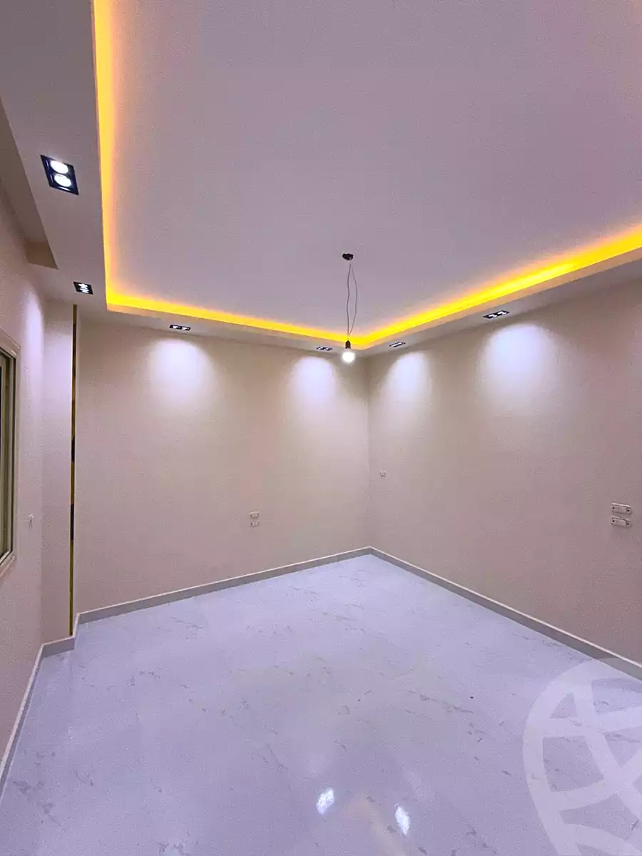 https://aqarmap.com.eg/ar/listing/6648644-for-sale-cairo-6th-of-october-el-tawsaat-el-shamalya-hy-2000-qt