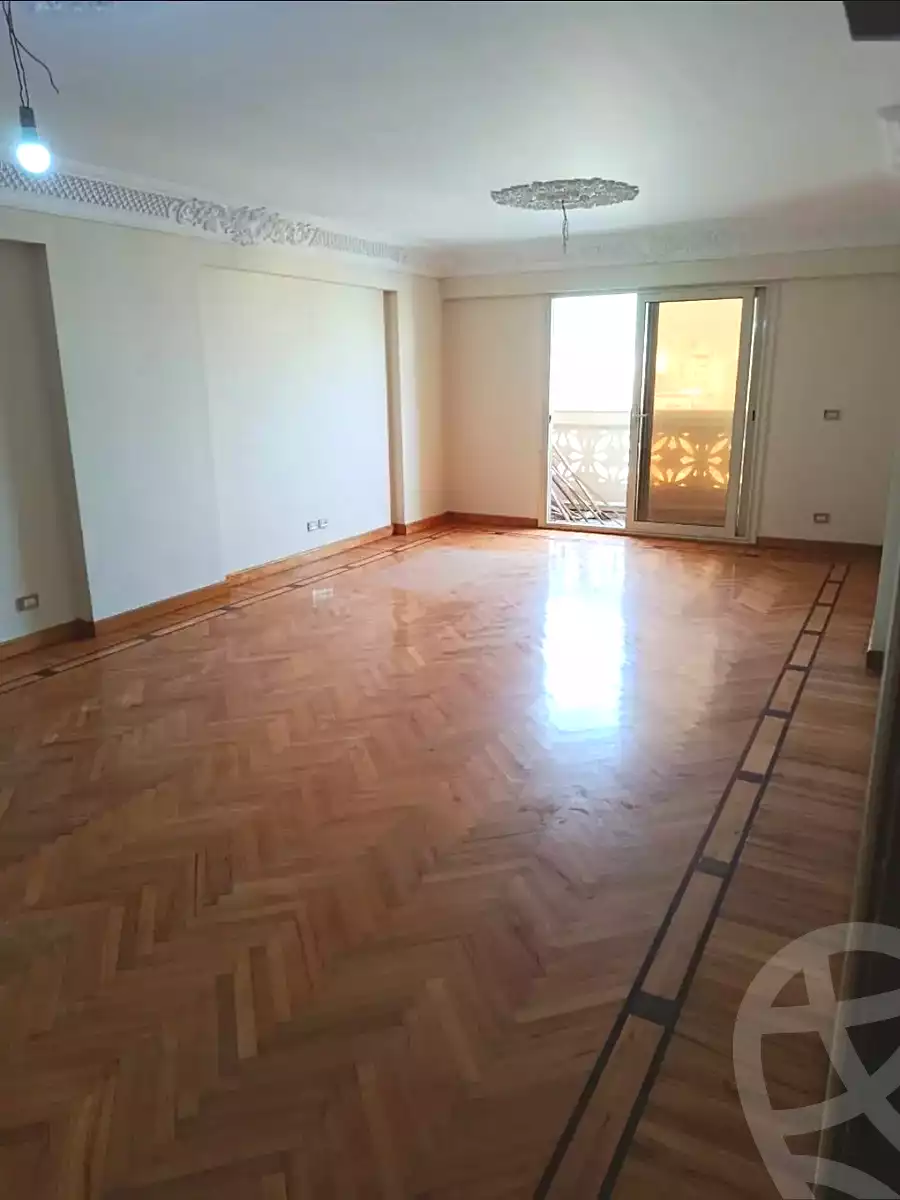 https://aqarmap.com.eg/ar/listing/6650297-for-sale-alexandria-camp-cesar-port-said-street