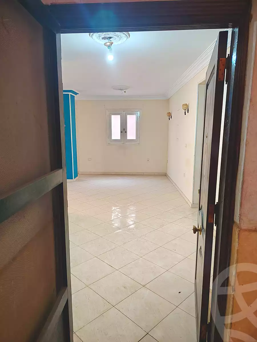 https://aqarmap.com.eg/en/listing/6650492-for-rent-cairo-faisal-kafr-tohormos-queen-nazli-st