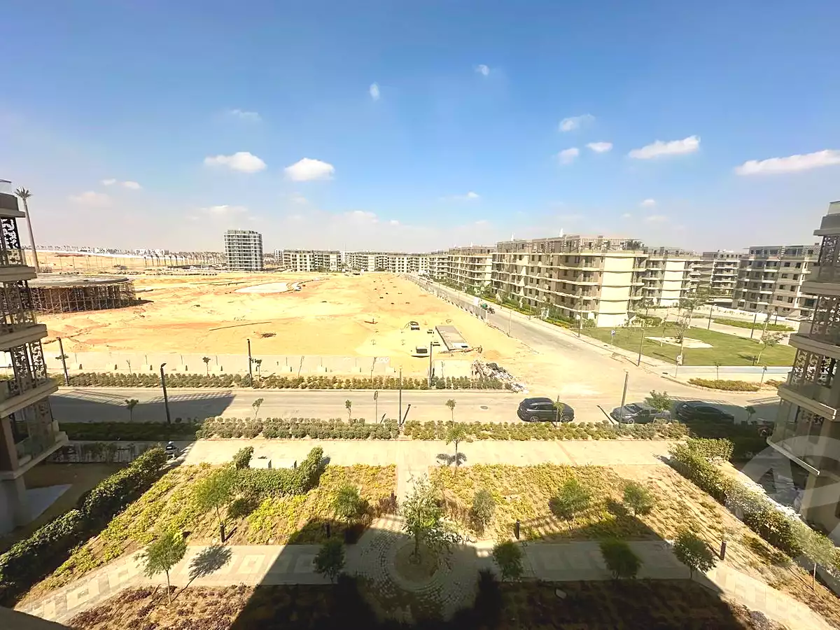 https://aqarmap.com.eg/en/listing/6650606-for-sale-cairo-6th-of-october-hadaeq-october-kmbwnd-fy-hdyq-ktwbr-badya-compound-palm-hills
