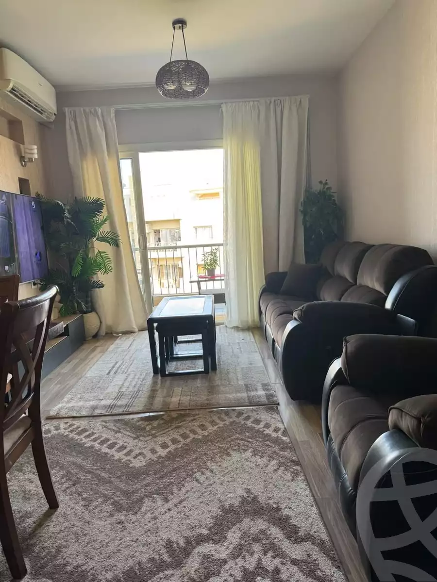 https://aqarmap.com.eg/en/listing/6650695-for-rent-cairo-el-sheikh-zayed-city-compounds-dh-drys