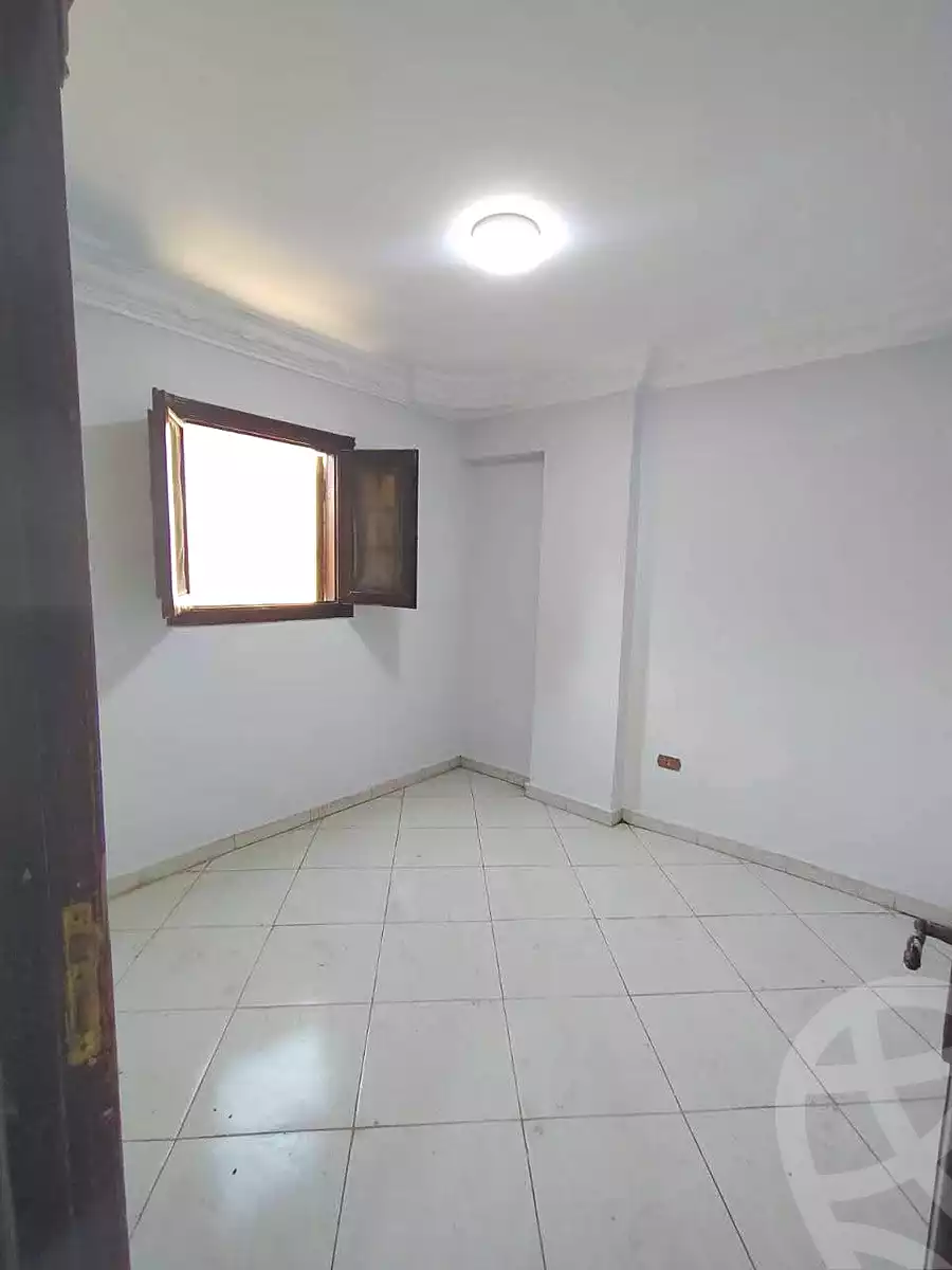 https://aqarmap.com.eg/en/listing/6651108-for-sale-alexandria-lsywf-el-falki
