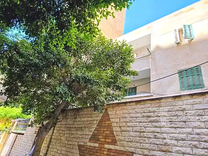 https://aqarmap.com.eg/ar/listing/6651613-for-sale-alexandria-sydy-bshr-sydy-bshr-bhry-shr-khld-bn-lwlyd