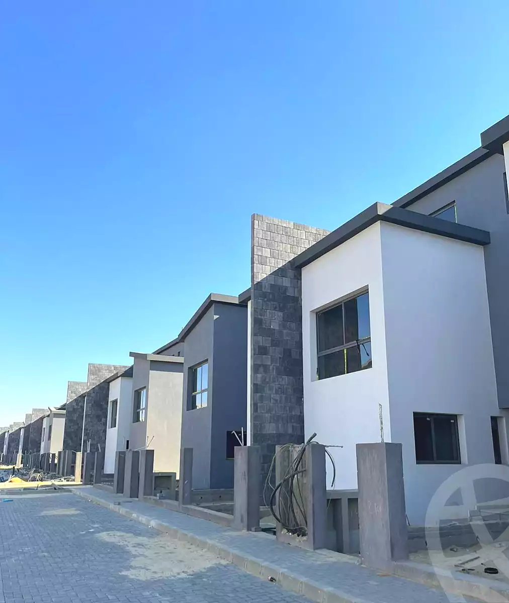 https://aqarmap.com.eg/ar/listing/6652407-for-sale-cairo-new-cairo-compounds-kmbwnd-kryk-twn-il-cazar