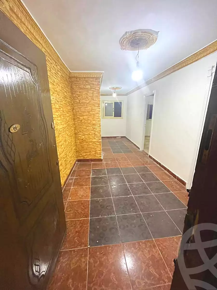 https://aqarmap.com.eg/ar/listing/6652457-for-rent-alexandria-bahray-el-anfoshy-sidi-abou-el-abbas-st