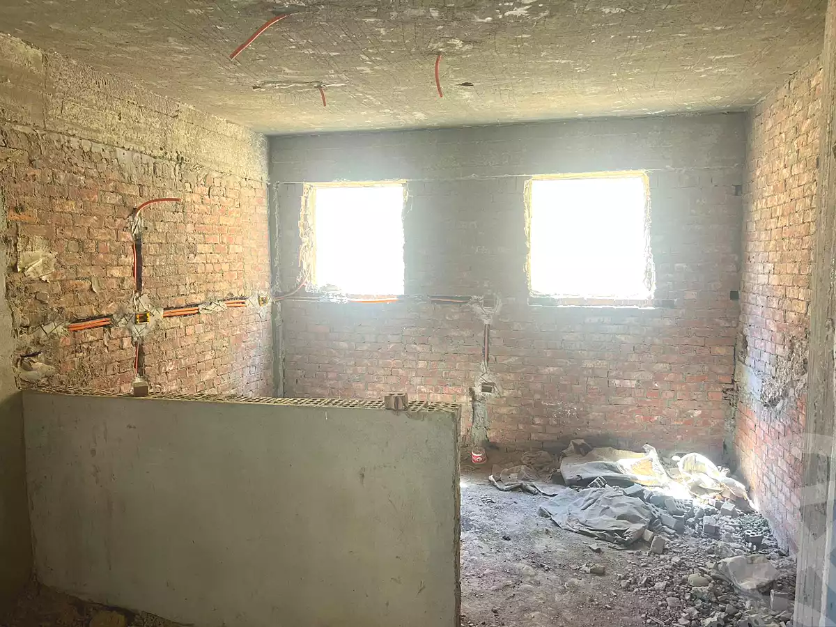 https://aqarmap.com.eg/en/listing/6652645-for-sale-cairo-el-sheikh-zayed-city-compounds