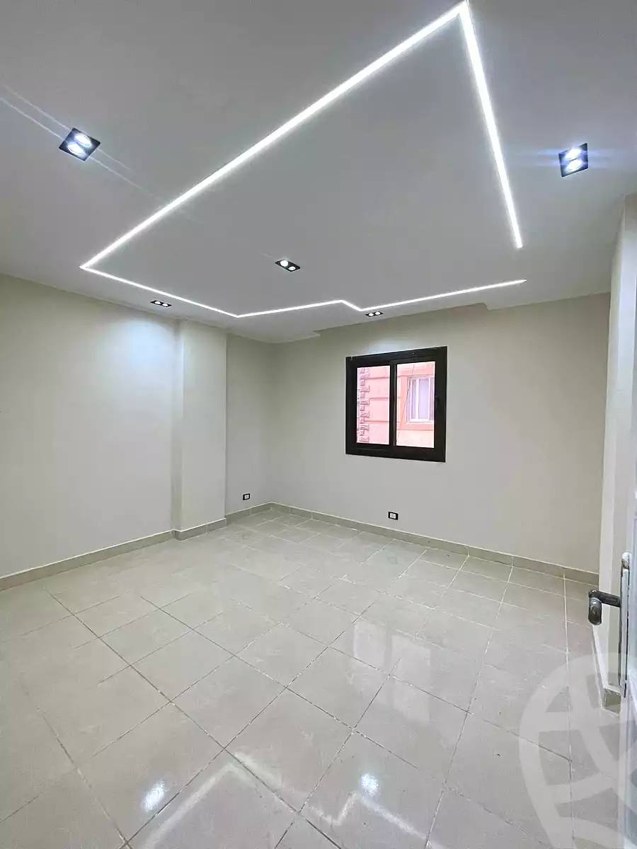 https://aqarmap.com.eg/ar/listing/6653530-for-sale-alexandria-l-jmy-lbytsh-ibrahim-othman-st