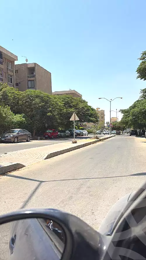 https://aqarmap.com.eg/ar/listing/6653791-for-sale-cairo-6th-of-october-el-hay-el-motamyz-el-motamayez-neighborhood-dr-mohammed-nagy-st