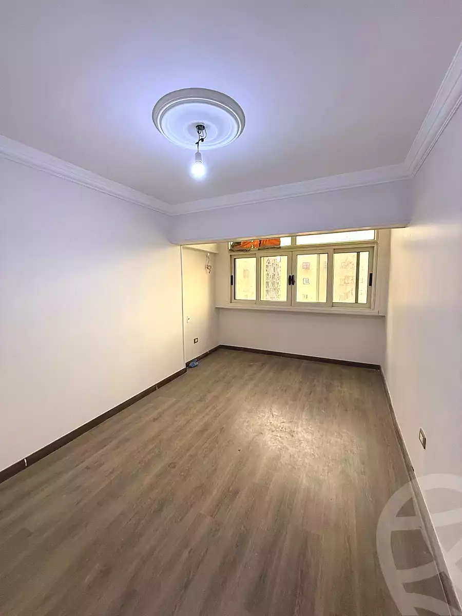 https://aqarmap.com.eg/ar/listing/6656159-for-sale-alexandria-el-mandara-alex-el-mandara-bahri