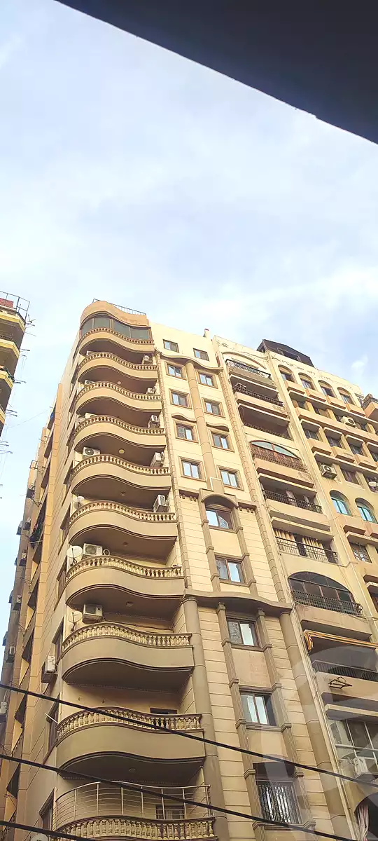 https://aqarmap.com.eg/ar/listing/6656319-for-sale-sharqia-zagazig-zagazig-city-el-zohour-st