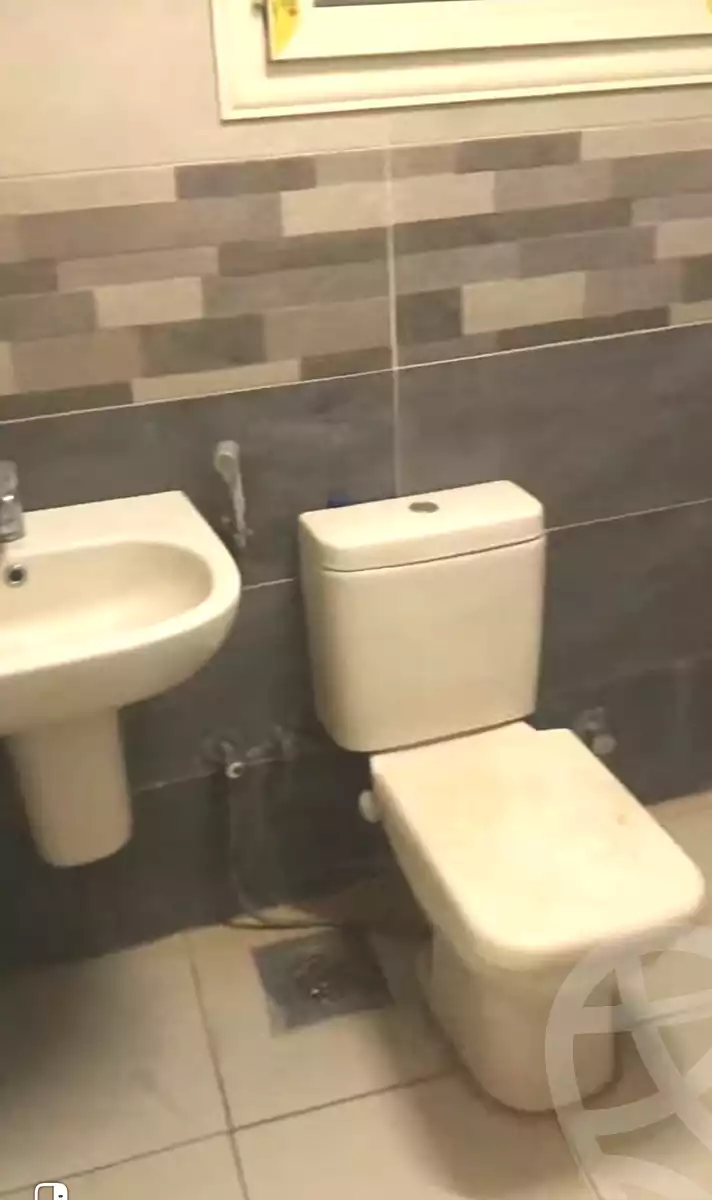 https://aqarmap.com.eg/en/listing/6657176-for-sale-cairo-helwan-hadayek-helwan-el-eshrein-st