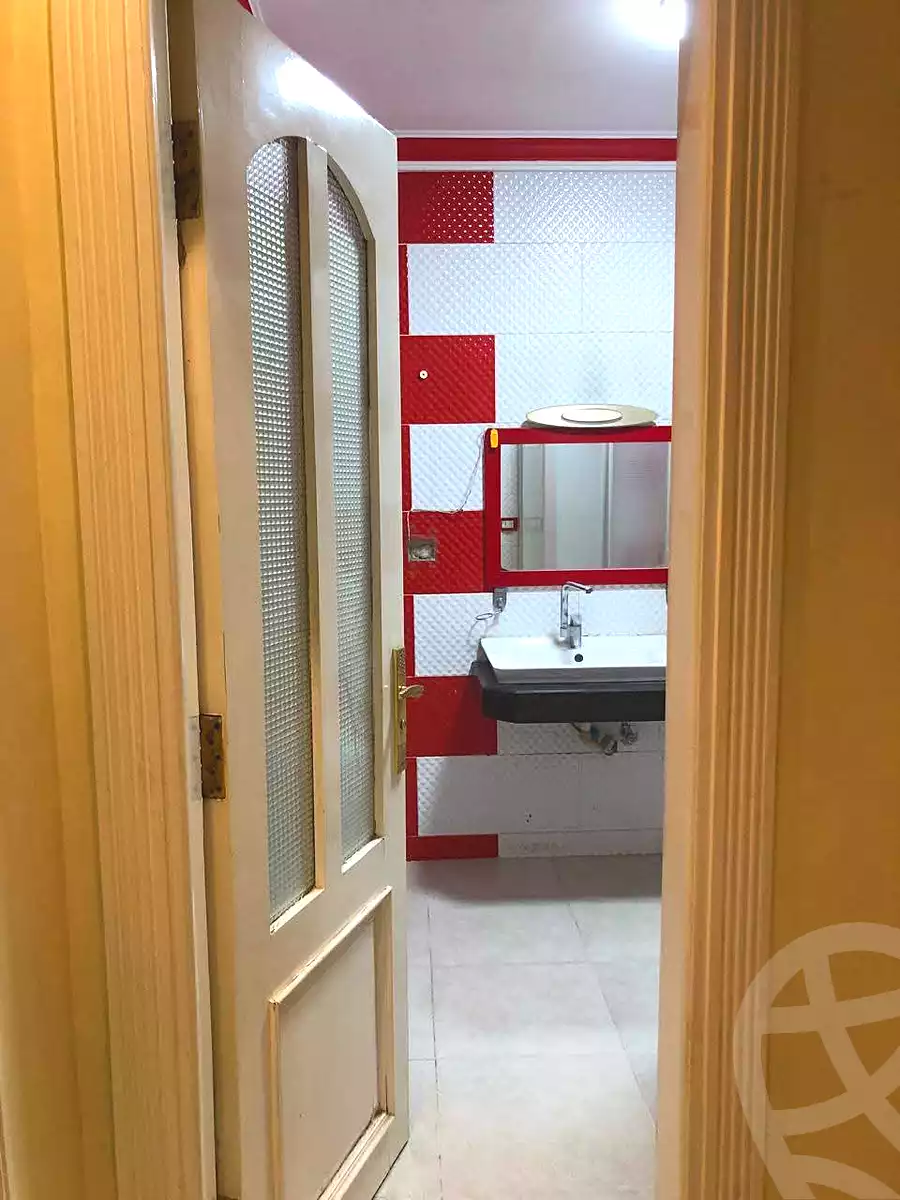 https://aqarmap.com.eg/en/listing/6658261-for-rent-cairo-mokattam-lhdb-l-ly-shareaa-9