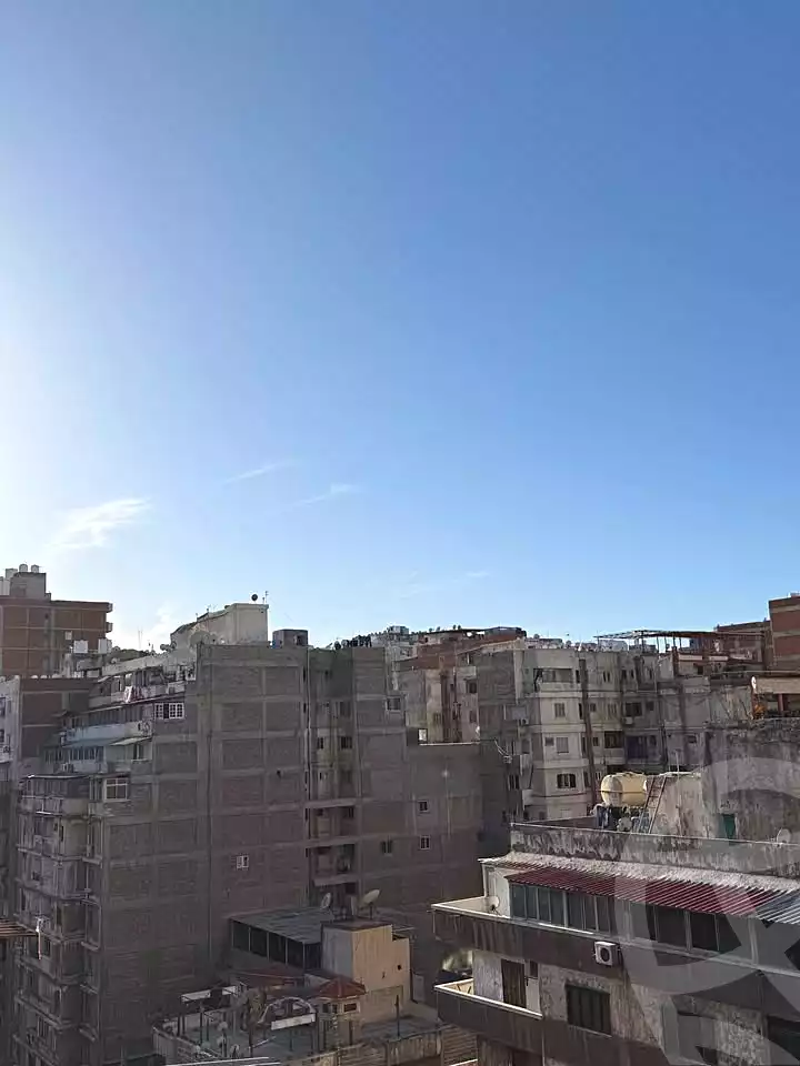 https://aqarmap.com.eg/ar/listing/6658269-for-sale-alexandria-sydy-bshr-sydy-bshr-bhry-gamal-abd-el-nasir-st