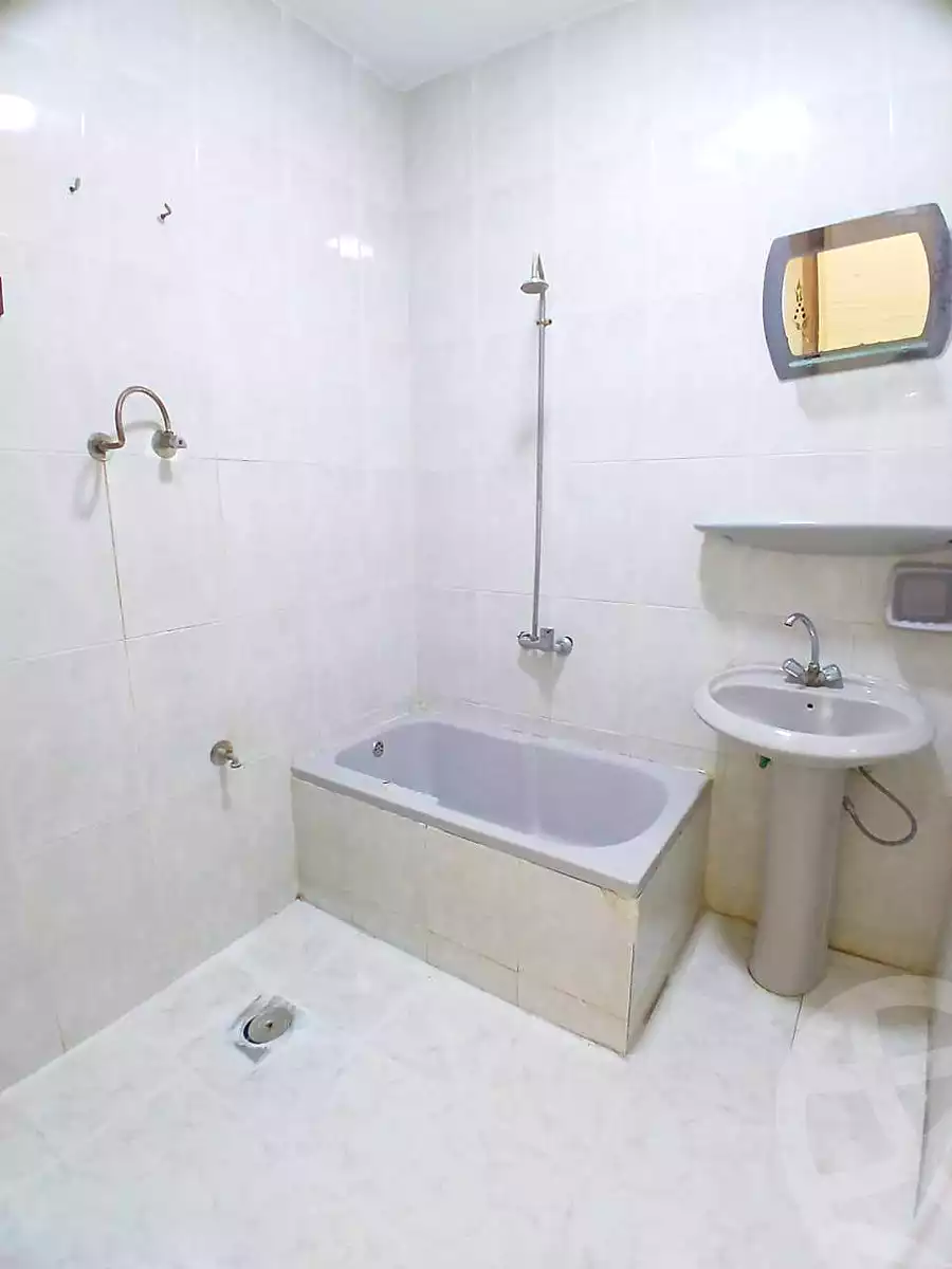 https://aqarmap.com.eg/ar/listing/6658819-for-sale-alexandria-l-jmy-shataa-el-nakheel