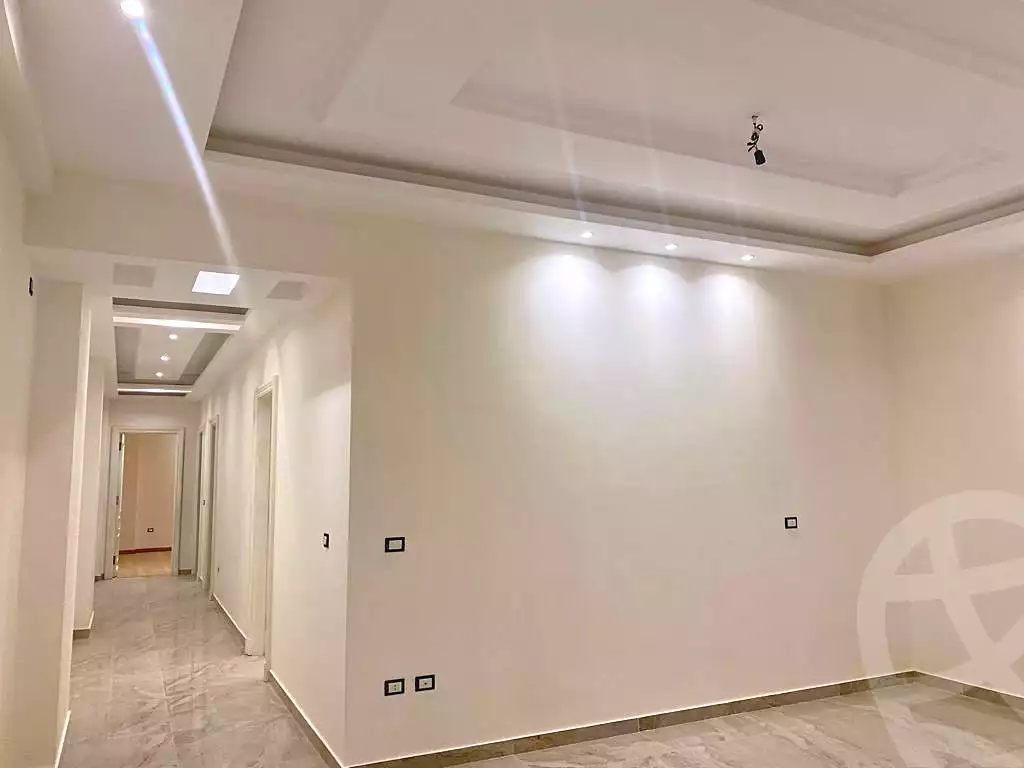 https://aqarmap.com.eg/ar/listing/6658815-for-sale-alexandria-kafr-abdo-khaleel-basha-st