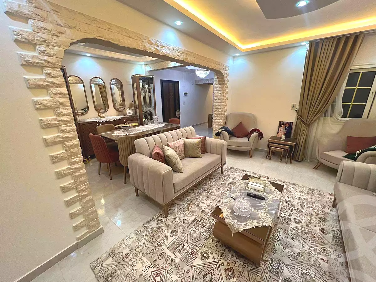 https://aqarmap.com.eg/ar/listing/6658824-for-sale-cairo-ain-shams-jsr-lswys