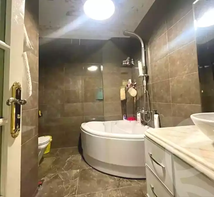 https://aqarmap.com.eg/en/listing/6659320-for-sale-alexandria-camp-cesar-el-gaish-rd