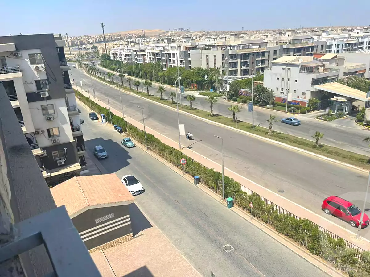 https://aqarmap.com.eg/ar/listing/6659786-for-rent-cairo-el-sheikh-zayed-city-compounds-dh-drys