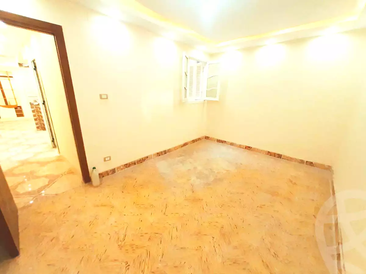 https://aqarmap.com.eg/ar/listing/6659863-for-sale-alexandria-ganaklis