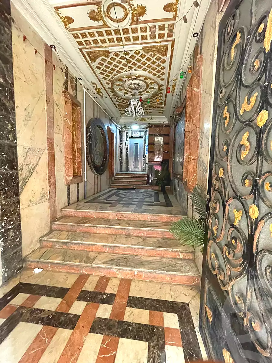 https://aqarmap.com.eg/ar/listing/6661105-for-sale-alexandria-camp-cesar-port-said-street