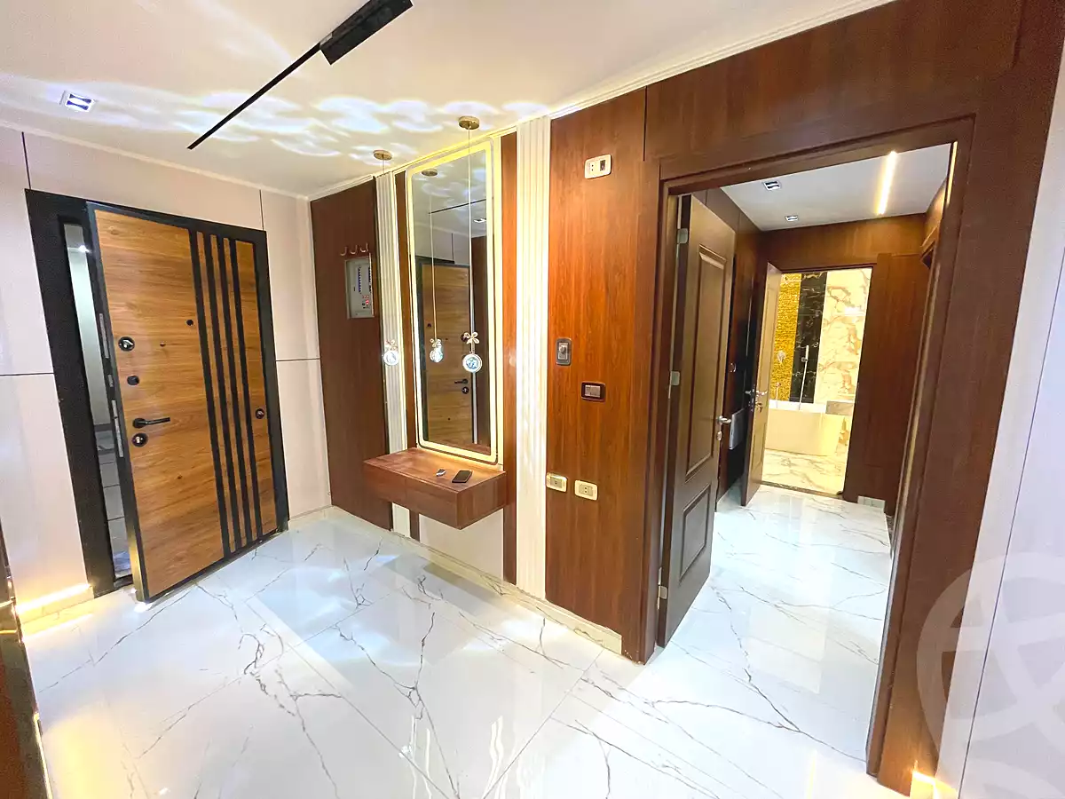 https://aqarmap.com.eg/ar/listing/6663252-for-rent-cairo-dokki-mohey-el-din-abo-el-ezz