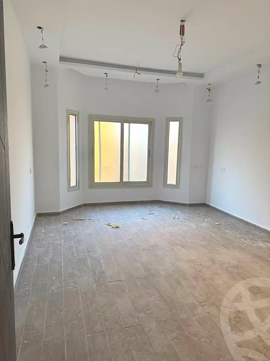 https://aqarmap.com.eg/ar/listing/6664471-for-rent-cairo-6th-of-october-garb-someed-neighborhood-10th-street-102