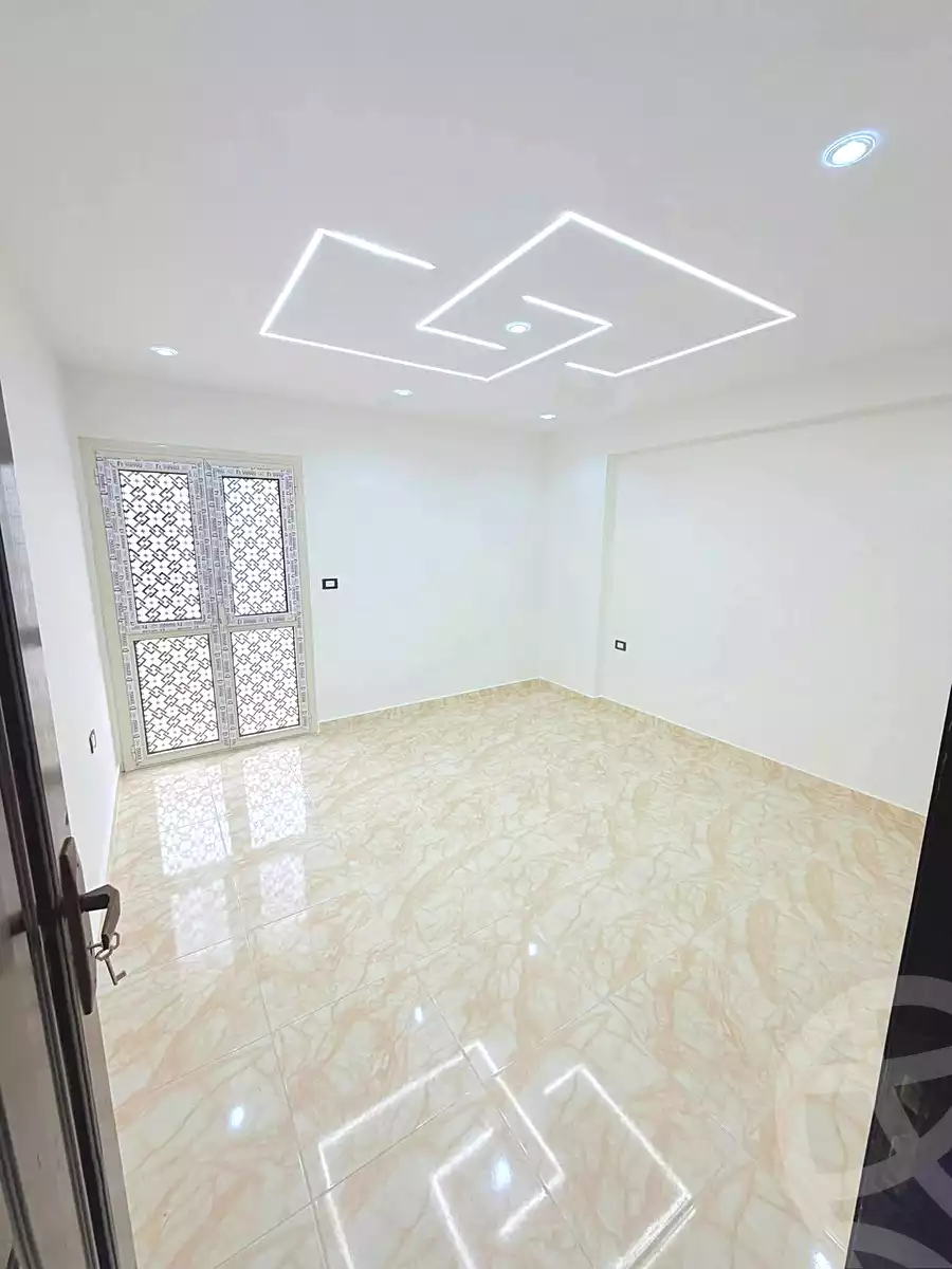 https://aqarmap.com.eg/en/listing/6664609-for-sale-alexandria-lsywf-el-falki