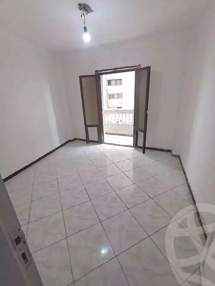https://aqarmap.com.eg/ar/listing/6664784-for-sale-alexandria-sydy-bshr-sydy-bshr-bhry-shr-khld-bn-lwlyd