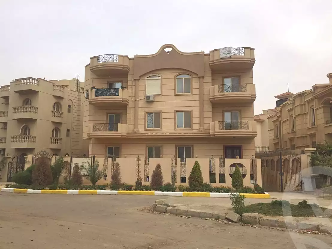 https://aqarmap.com.eg/ar/listing/6665141-for-sale-cairo-el-shorouk-lhy-lwl-grb-neighbourhood-1-street-no-30
