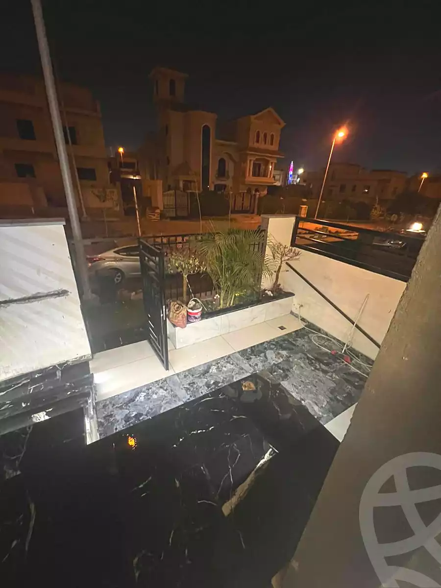 https://aqarmap.com.eg/ar/listing/6665400-for-sale-cairo-el-sheikh-zayed-city-el-hay-eltaseaa-lhy-lts