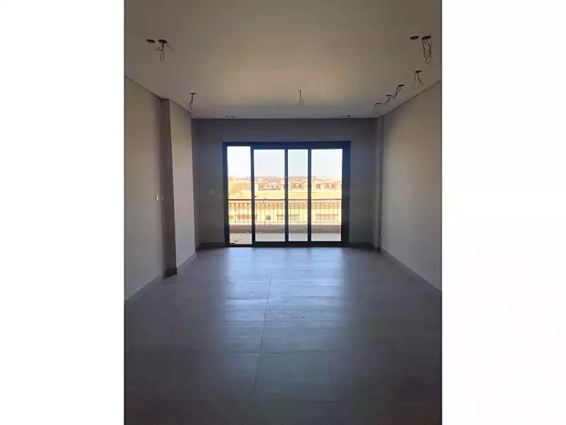 https://aqarmap.com.eg/ar/listing/6665615-for-sale-cairo-el-sheikh-zayed-city-compounds-kmbwnd-fyldj-wyst-dr-llttwyr