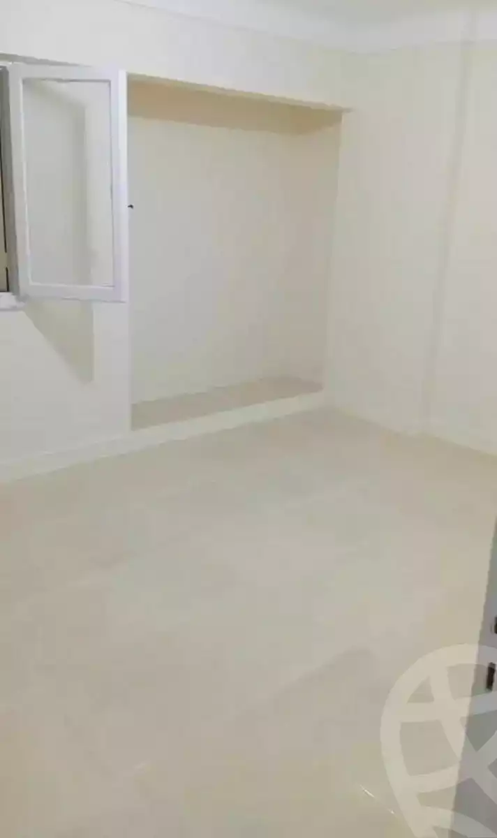 https://aqarmap.com.eg/en/listing/6665854-for-sale-alexandria-el-asafra-shr-45