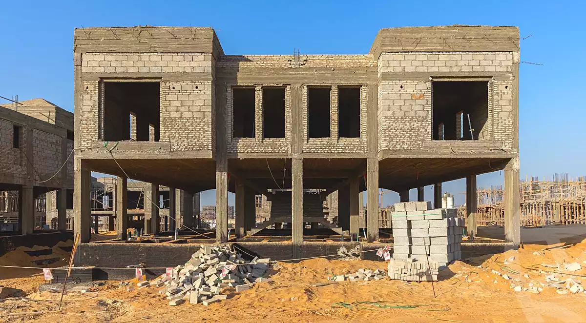 https://aqarmap.com.eg/ar/listing/6666284-for-sale-cairo-el-sheikh-zayed-city-compounds-kmbwnd-fyldj-wyst-dr-llttwyr