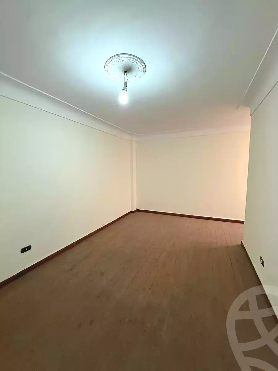https://aqarmap.com.eg/ar/listing/6666479-for-sale-alexandria-el-asafra-ahmed-tiesser-st
