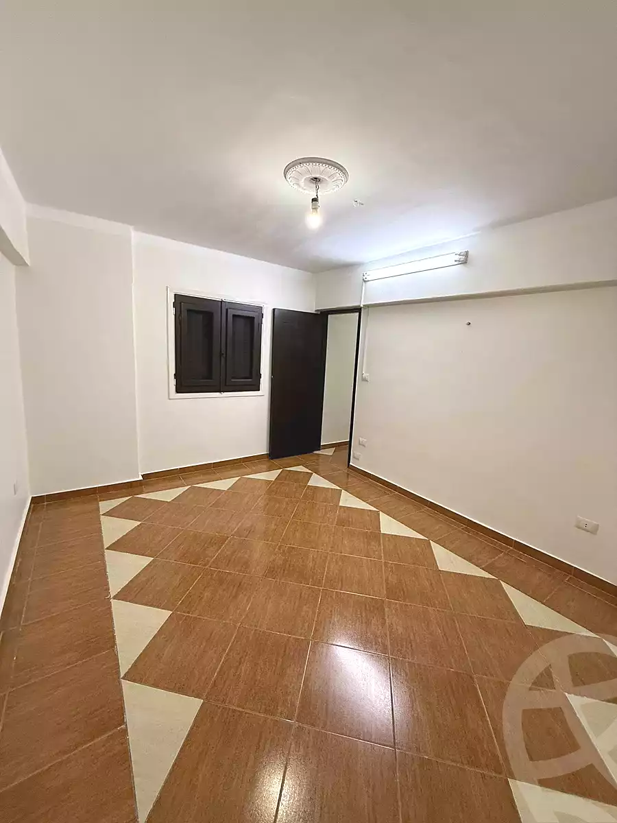 https://aqarmap.com.eg/ar/listing/6666558-for-sale-alexandria-el-asafra-l-sfr-bhry