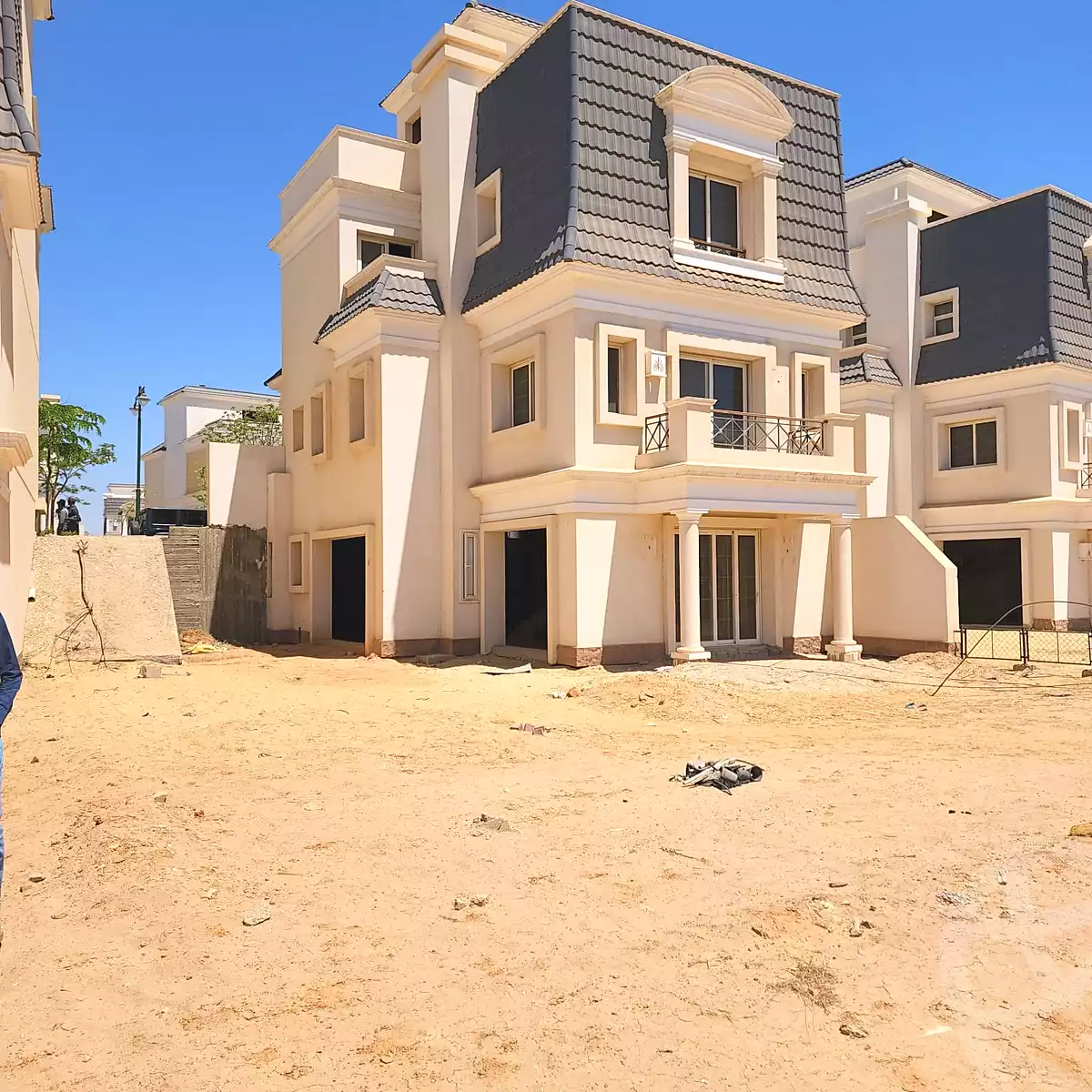 https://aqarmap.com.eg/ar/listing/6668176-for-sale-cairo-6th-of-october-compounds-mountain-view-chillout-park-mountain-view-lakeside