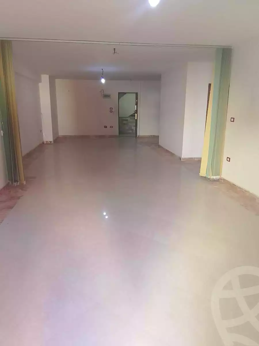 https://aqarmap.com.eg/en/listing/6669111-for-sale-alexandria-glim-mostafa-maher-st