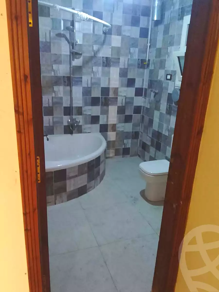 https://aqarmap.com.eg/en/listing/6669111-for-sale-alexandria-glim-mostafa-maher-st