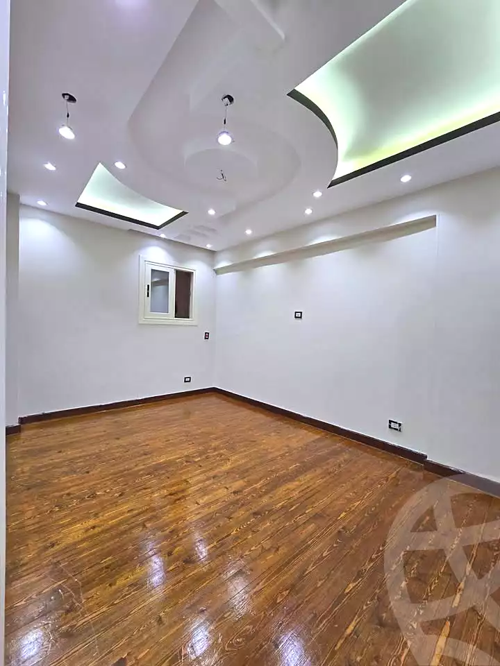 https://aqarmap.com.eg/ar/listing/6670092-for-sale-alexandria-el-asafra-l-sfr-bhry