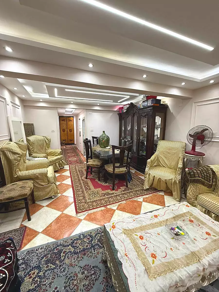 https://aqarmap.com.eg/en/listing/6670392-for-sale-alexandria-miami-shr-jml-bd-lnsr