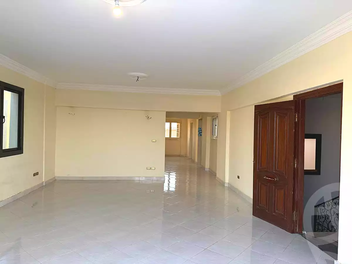 https://aqarmap.com.eg/ar/listing/6670554-for-rent-cairo-new-cairo-ganob-el-akadamiya-south-academy-b-taha-hussein-st