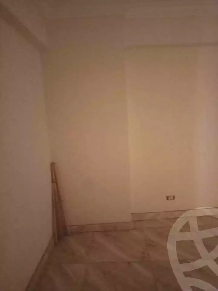 https://aqarmap.com.eg/en/listing/6670876-for-sale-alexandria-sydy-bshr-sydy-bshr-bhry