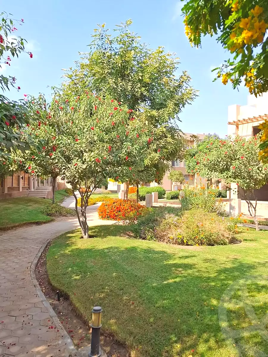 https://aqarmap.com.eg/en/listing/6671268-for-sale-cairo-6th-of-october-compounds-rayos