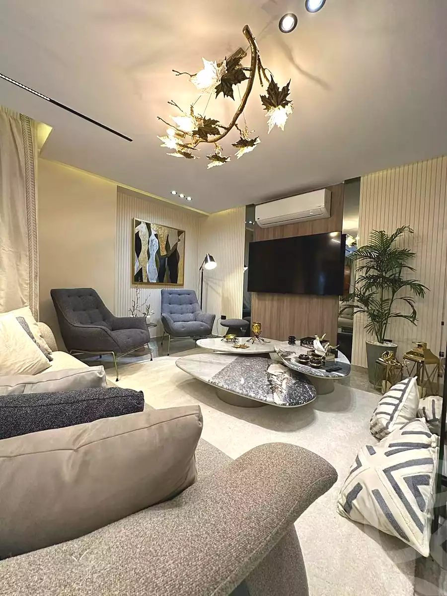 https://aqarmap.com.eg/ar/listing/6671369-for-sale-cairo-new-cairo-compounds-mountain-view1-1-compound