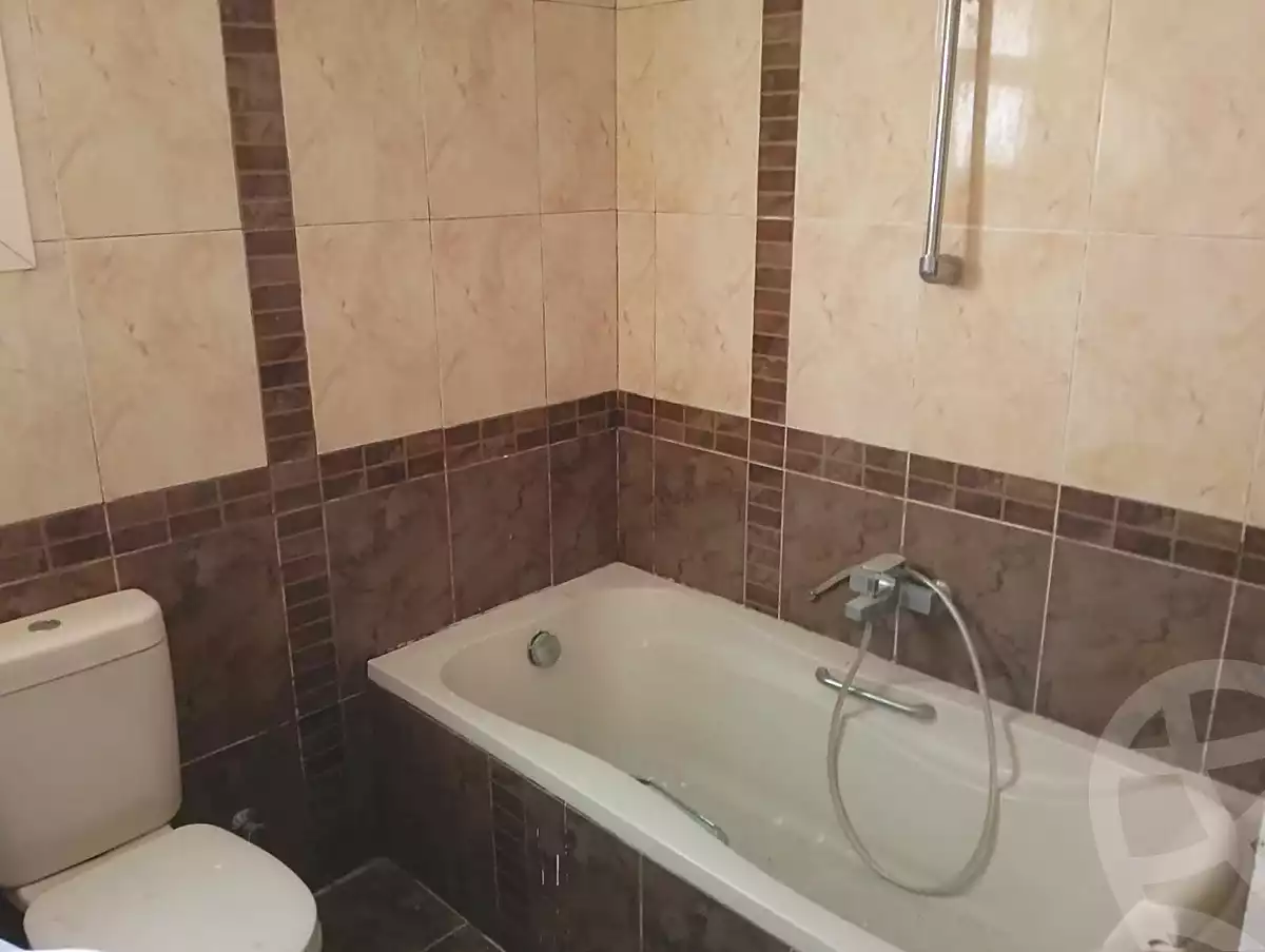 https://aqarmap.com.eg/ar/listing/6671401-for-sale-cairo-el-sheikh-zayed-city-compounds-hadayek-el-mohandiseen